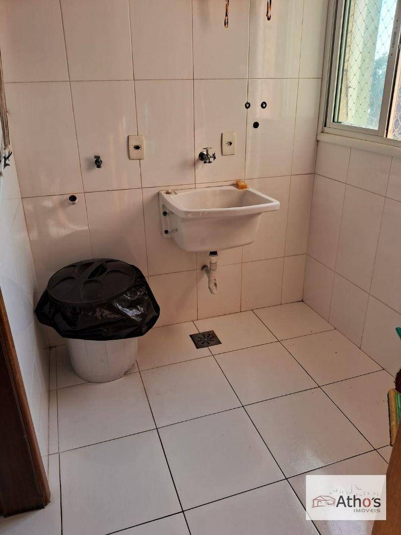 Apartamento à venda com 3 quartos, 85m² - Foto 2