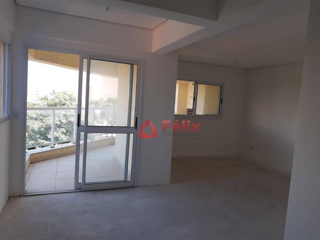 Apartamento à venda com 3 quartos, 125m² - Foto 1