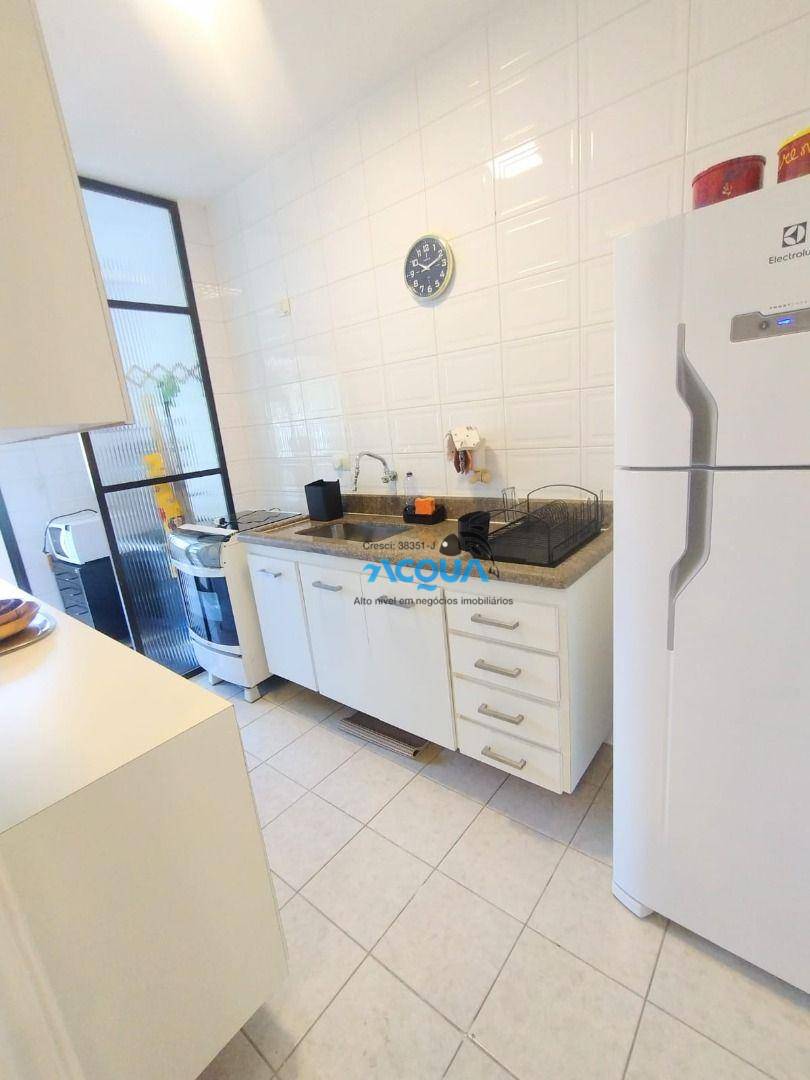 Apartamento à venda com 2 quartos, 80m² - Foto 3