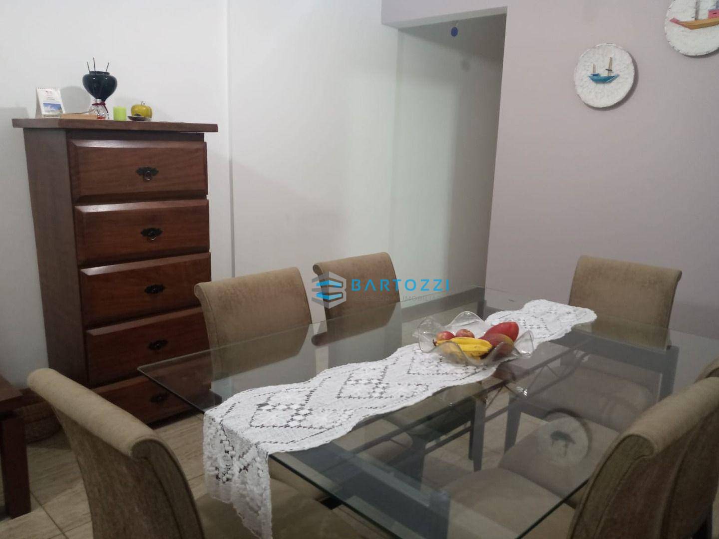 Apartamento à venda com 2 quartos, 64m² - Foto 1