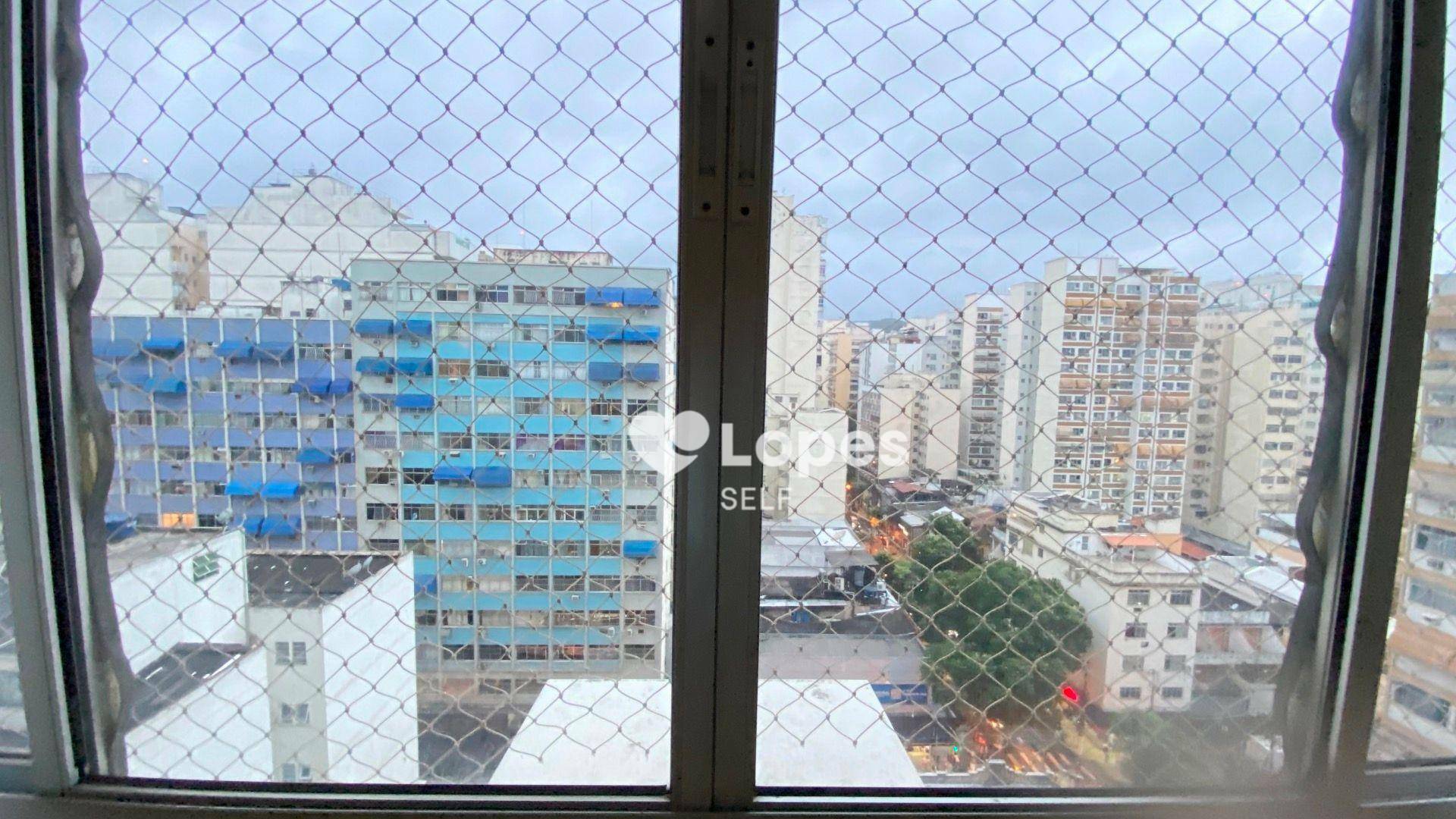 Apartamento à venda com 2 quartos, 80m² - Foto 3