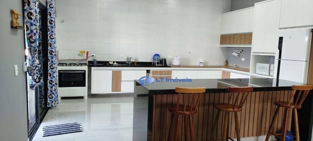 Chácara à venda com 4 quartos, 380m² - Foto 4