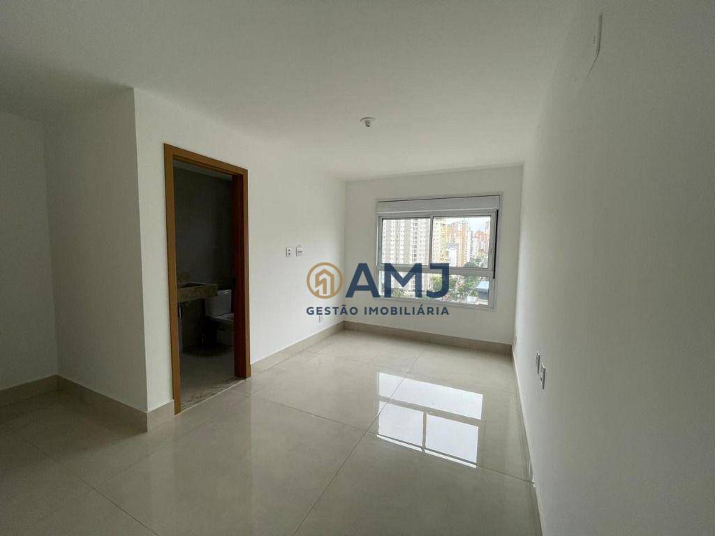 Apartamento à venda com 3 quartos, 244m² - Foto 11