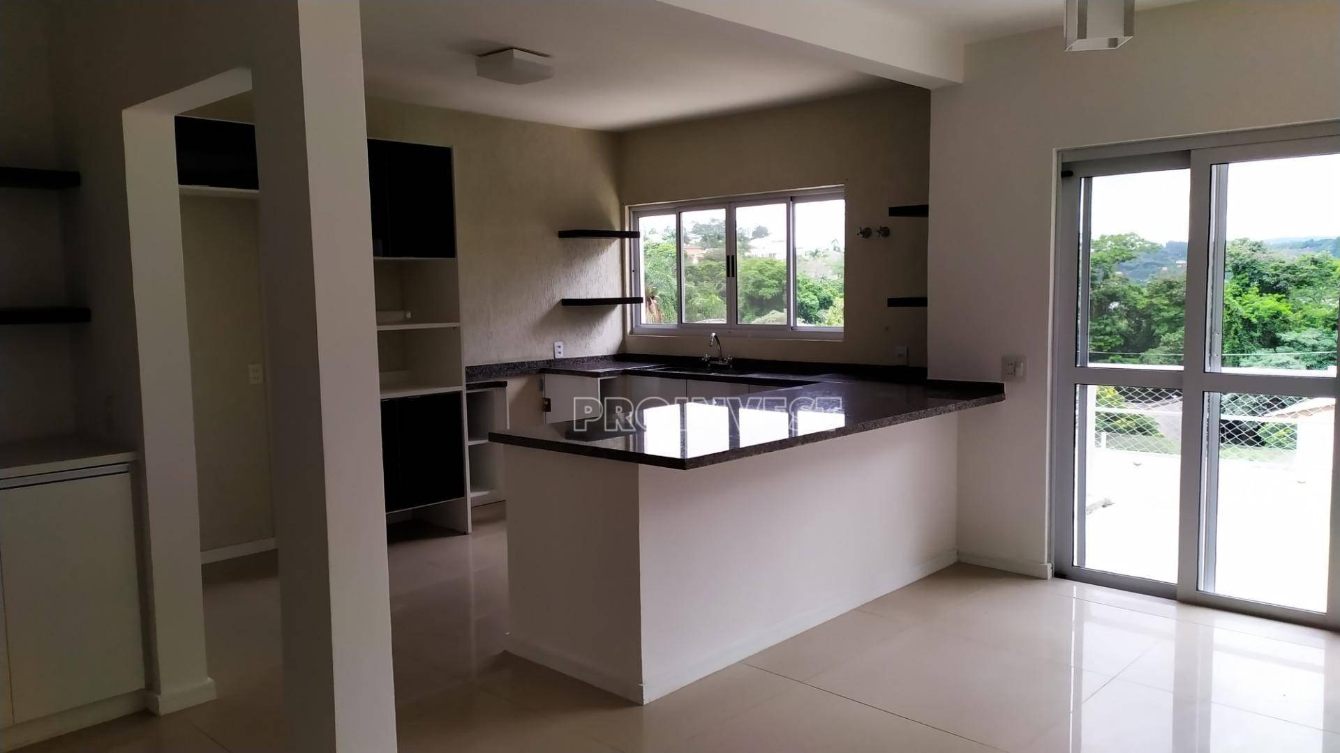 Casa de Condomínio para alugar com 5 quartos, 269m² - Foto 4