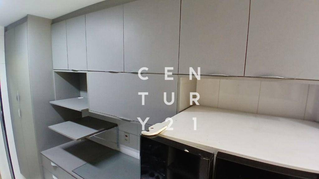 Apartamento para alugar com 3 quartos, 95m² - Foto 17