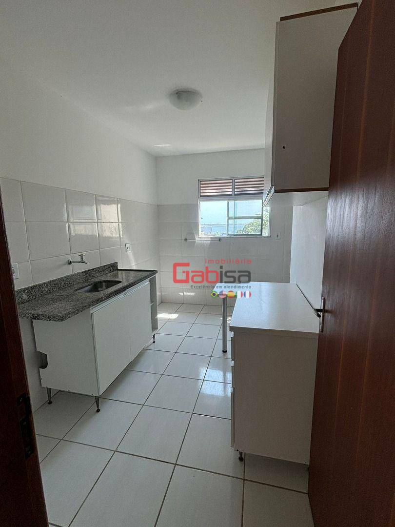 Apartamento à venda com 3 quartos, 77m² - Foto 2