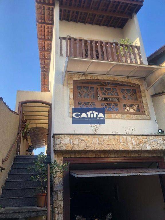 Sobrado à venda com 3 quartos, 210m² - Foto 2