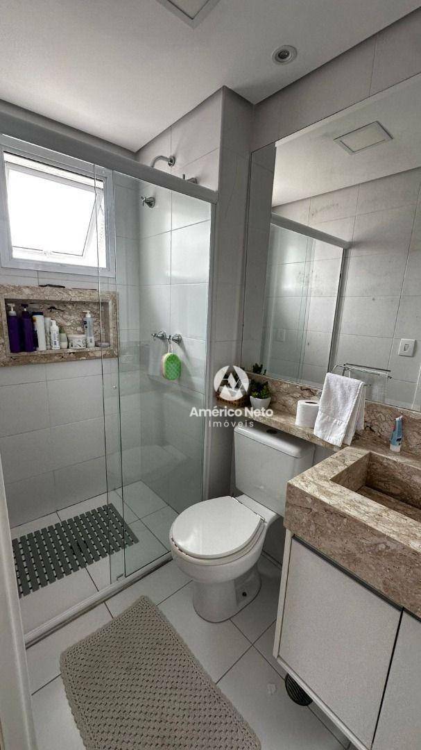 Apartamento à venda e aluguel com 2 quartos, 72m² - Foto 19