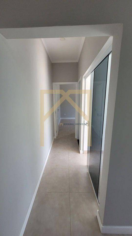 Casa à venda com 2 quartos, 103m² - Foto 9