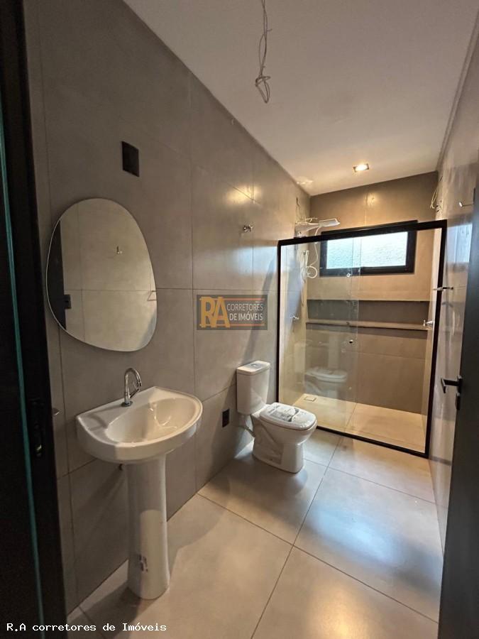 Casa à venda com 3 quartos, 180m² - Foto 12