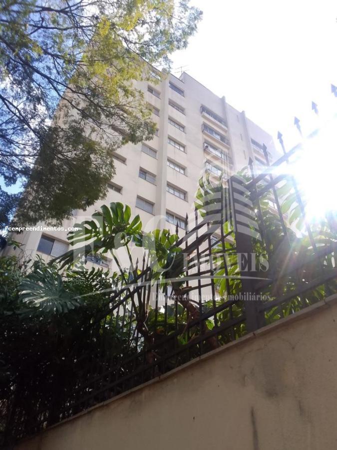 Apartamento à venda com 4 quartos, 220m² - Foto 9