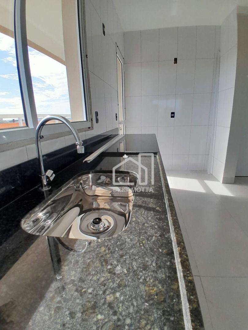 Apartamento à venda com 3 quartos, 82m² - Foto 8