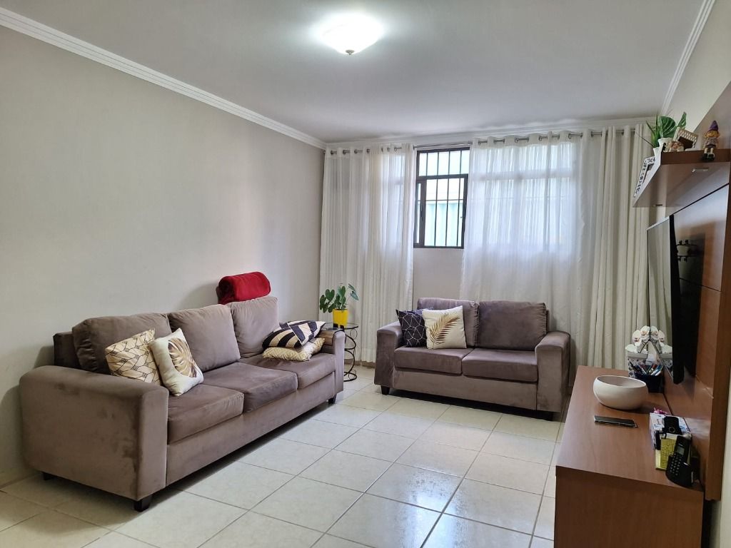 Sobrado à venda com 4 quartos, 85m² - Foto 1