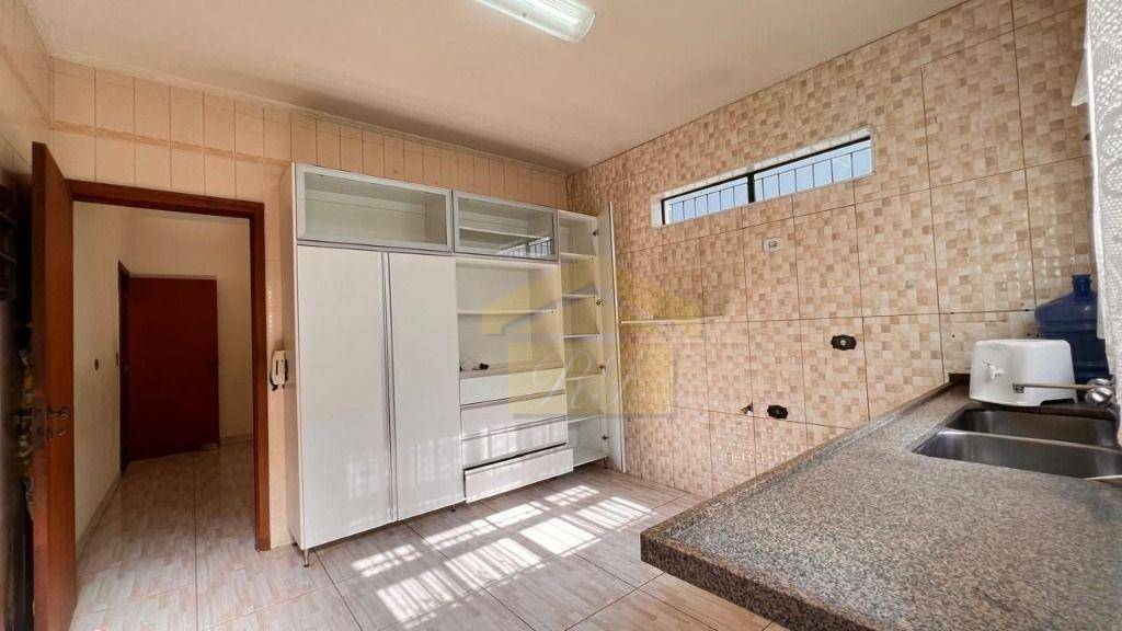 Sobrado à venda com 5 quartos, 293m² - Foto 13