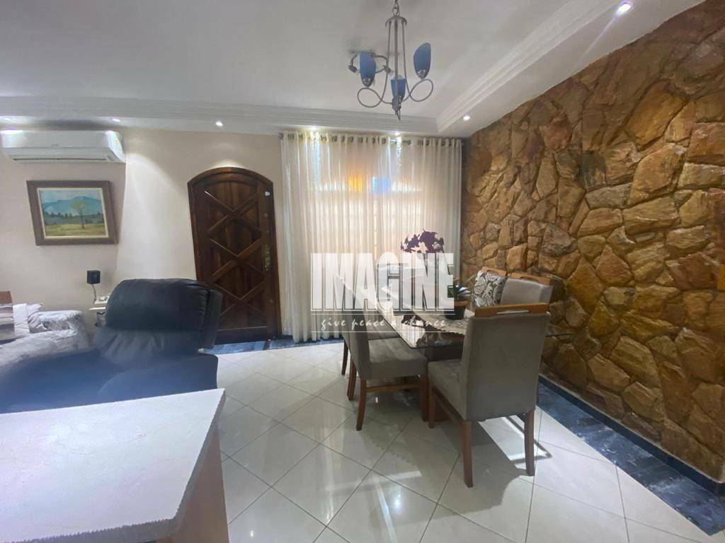 Sobrado à venda com 3 quartos, 239m² - Foto 6