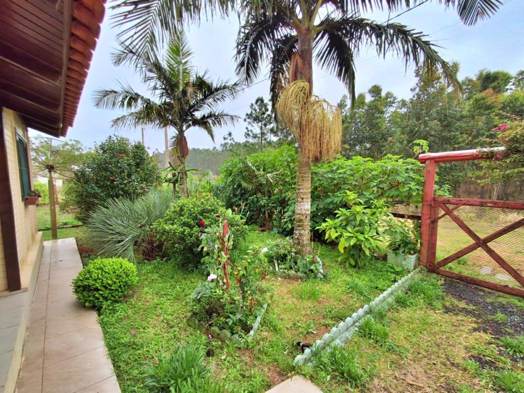 Casa à venda com 2 quartos, 68m² - Foto 2