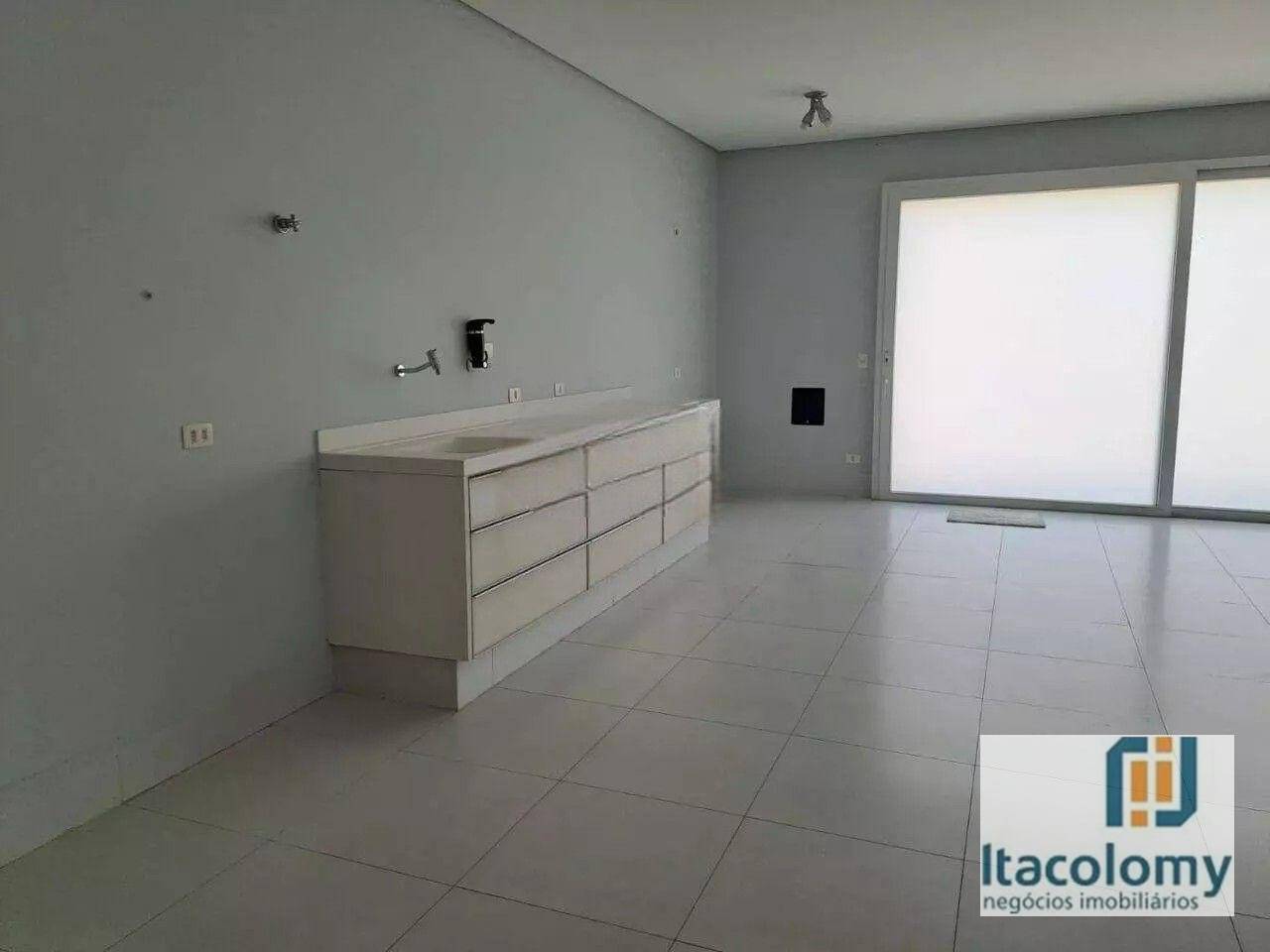 Casa para alugar com 4 quartos, 1605m² - Foto 27