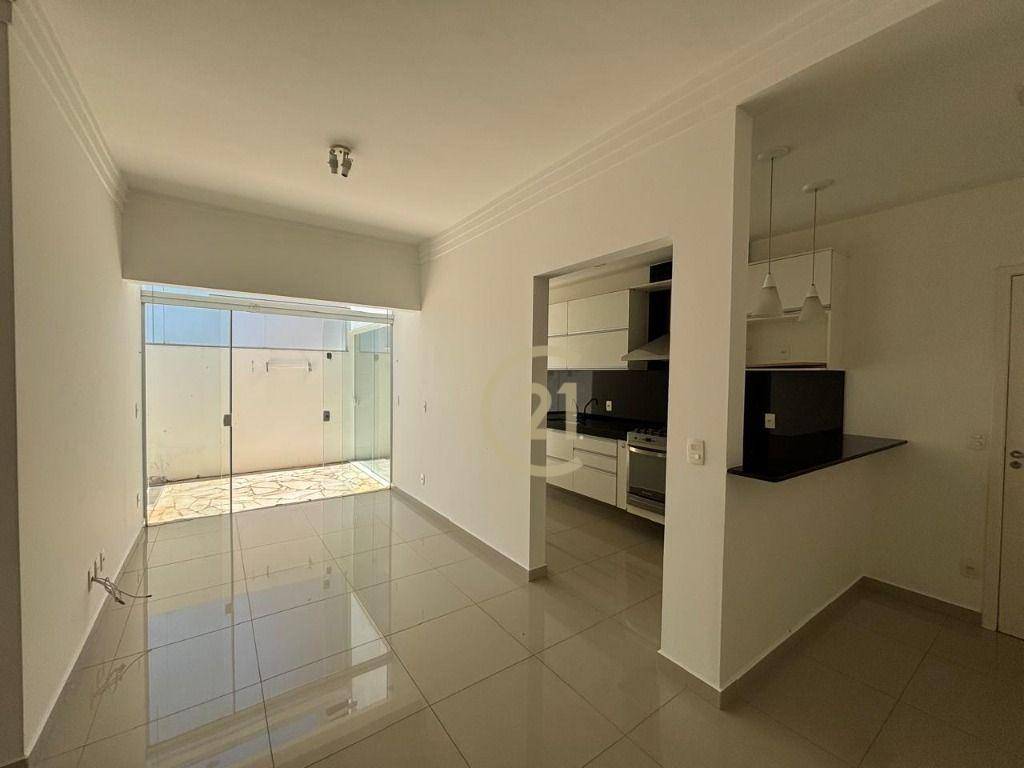 Apartamento à venda com 2 quartos, 87m² - Foto 3