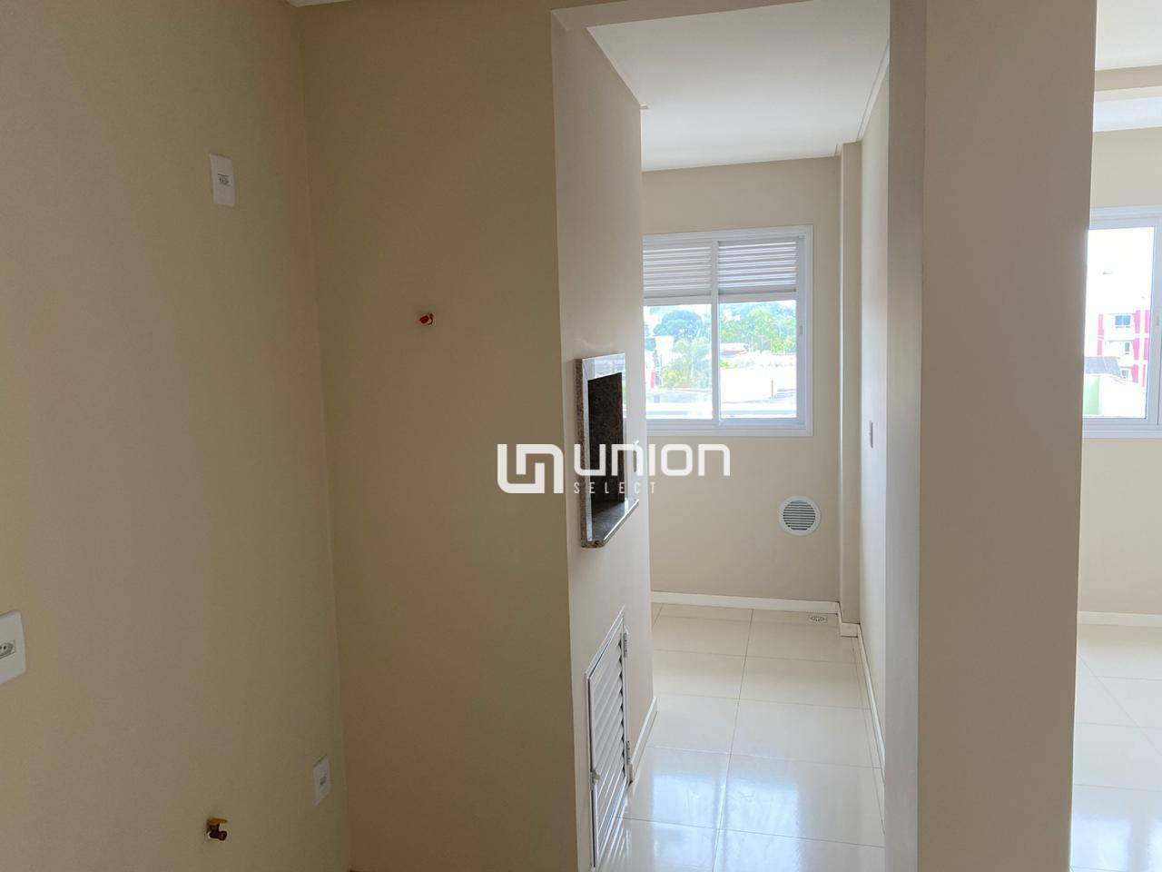 Apartamento à venda com 2 quartos, 80m² - Foto 3