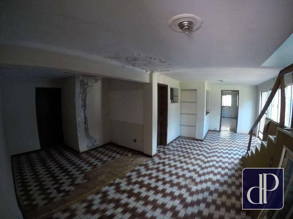 Sobrado à venda com 8 quartos, 468m² - Foto 31