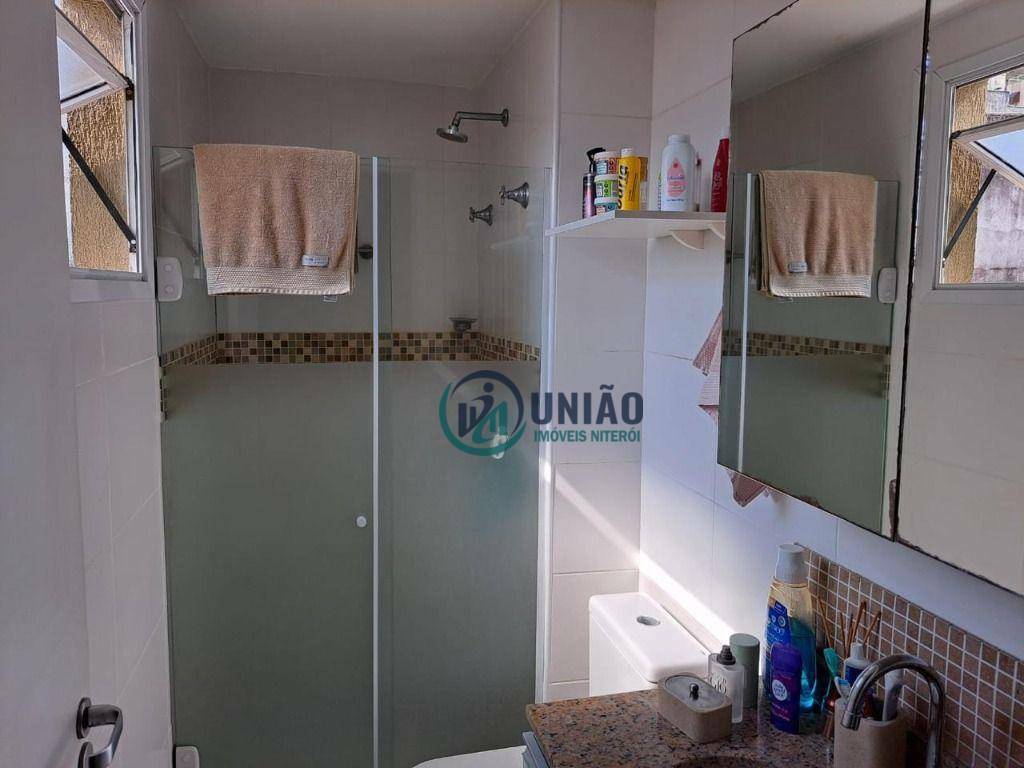 Apartamento à venda com 2 quartos, 64m² - Foto 20