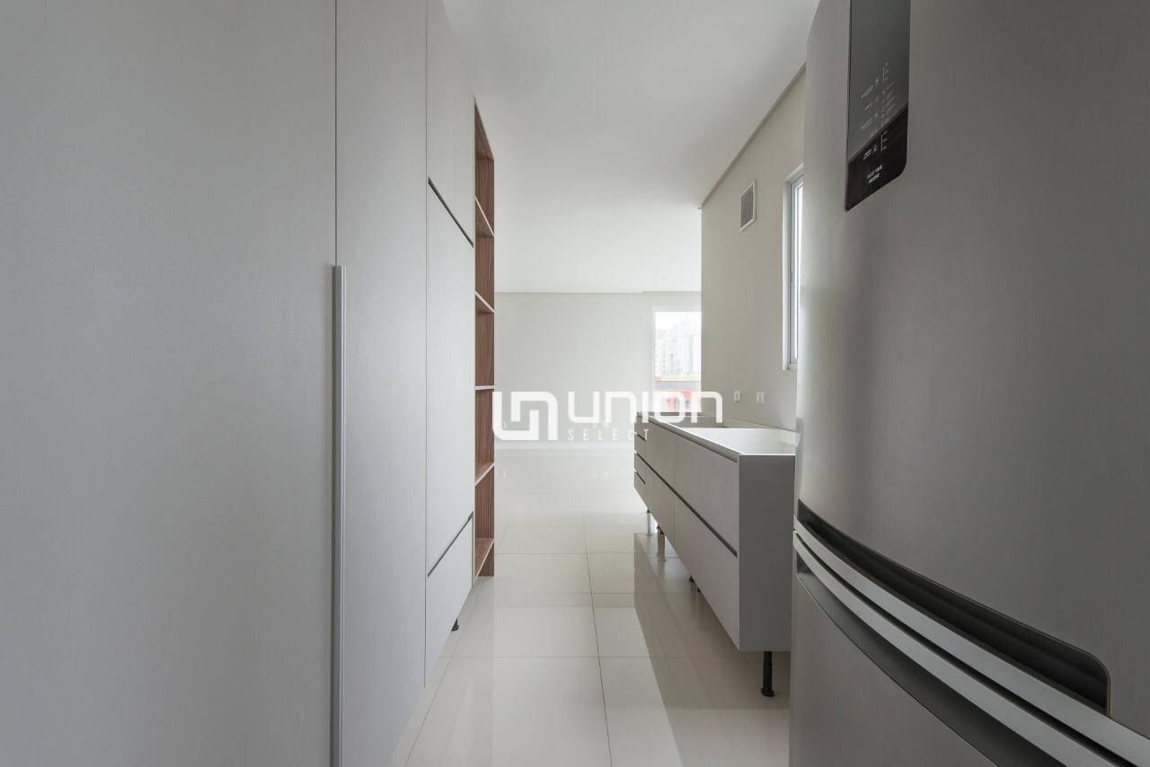 Apartamento à venda com 3 quartos, 115m² - Foto 3