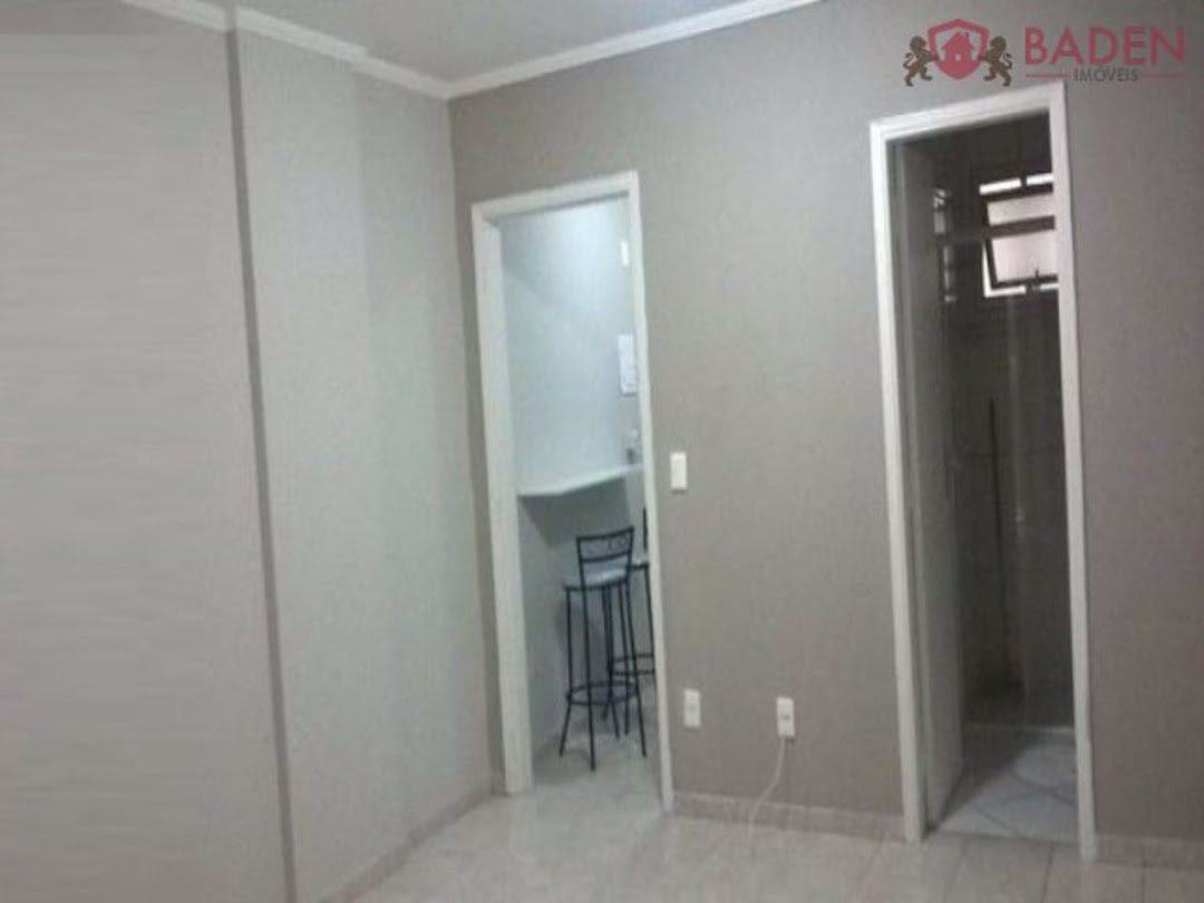 Apartamento à venda com 1 quarto, 35m² - Foto 1