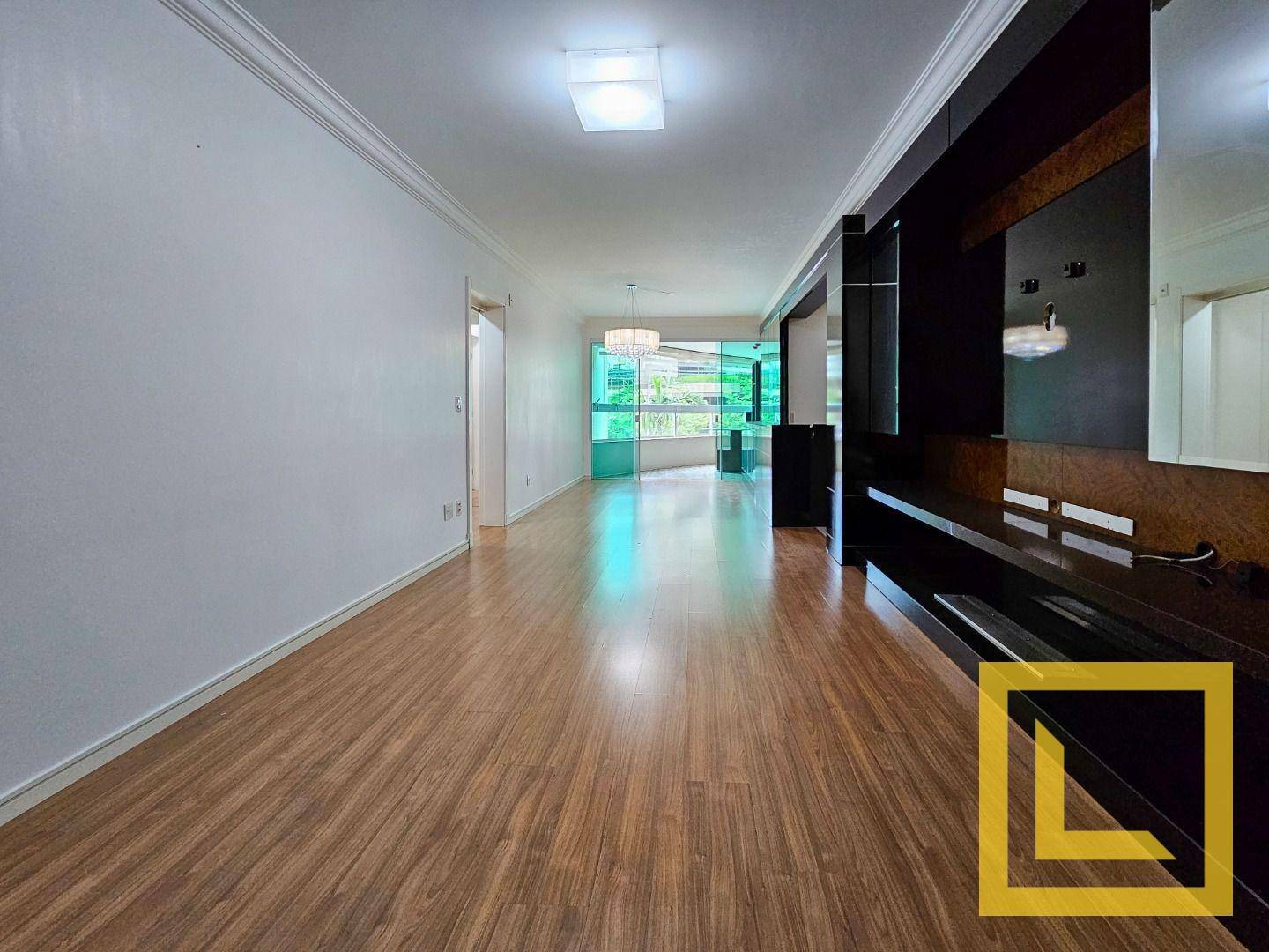 Apartamento à venda com 3 quartos, 148m² - Foto 5