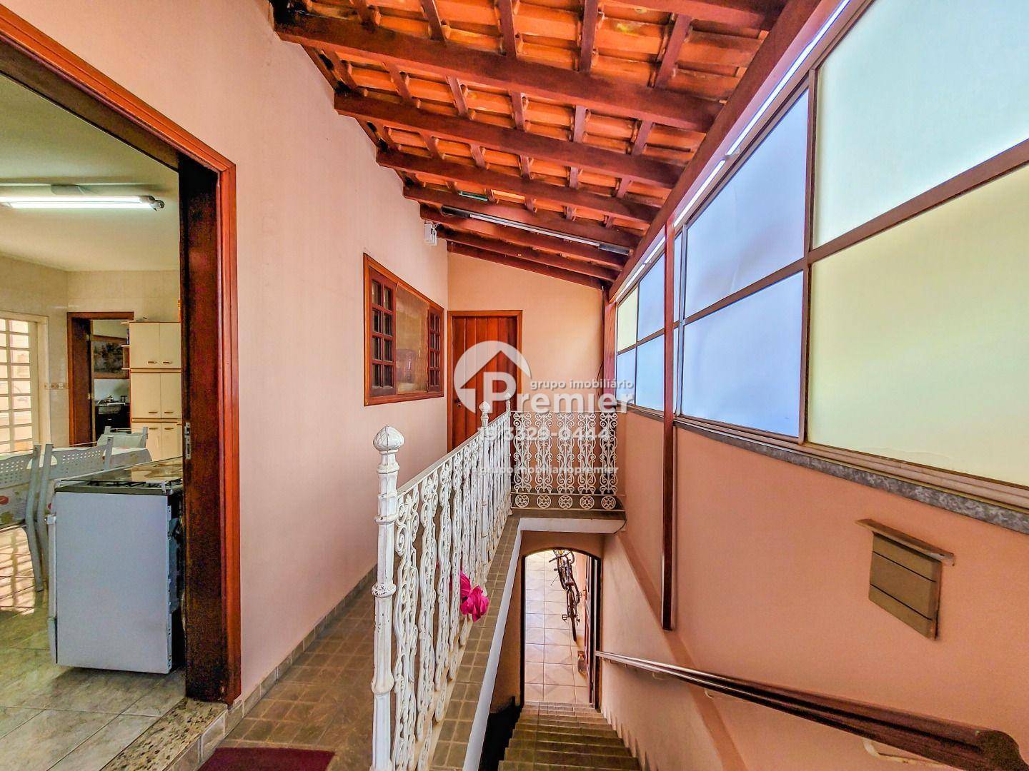 Casa à venda com 3 quartos, 293m² - Foto 10