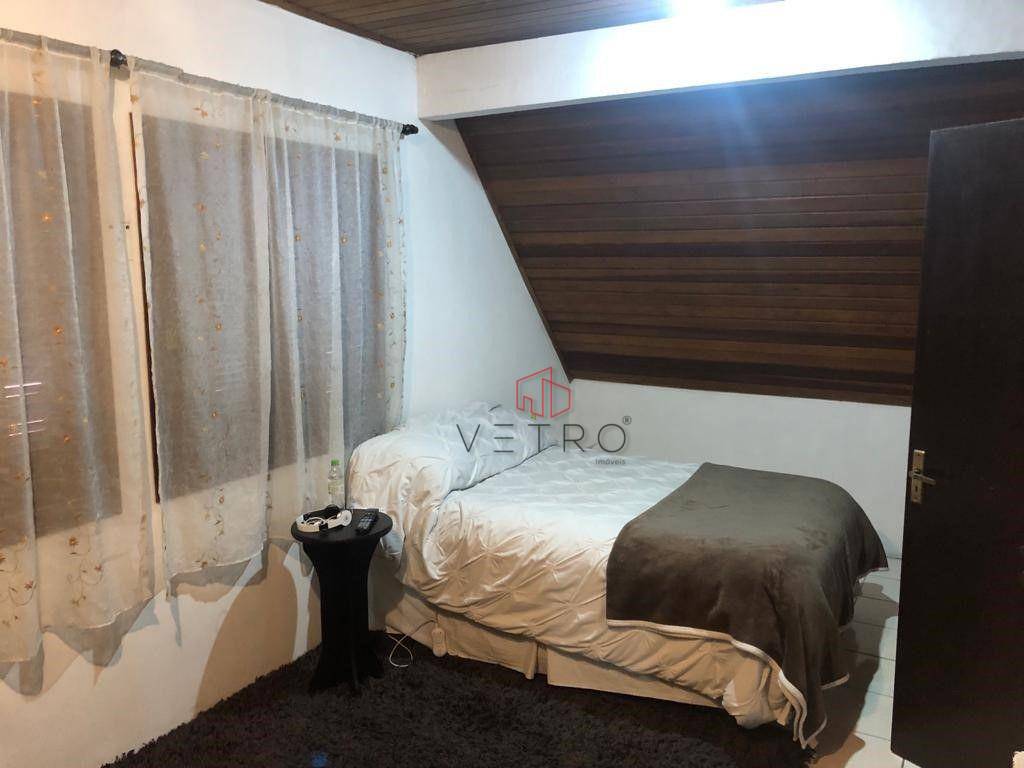 Casa à venda com 4 quartos, 180m² - Foto 8