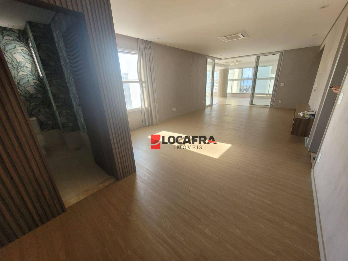 Apartamento à venda com 3 quartos, 245m² - Foto 29