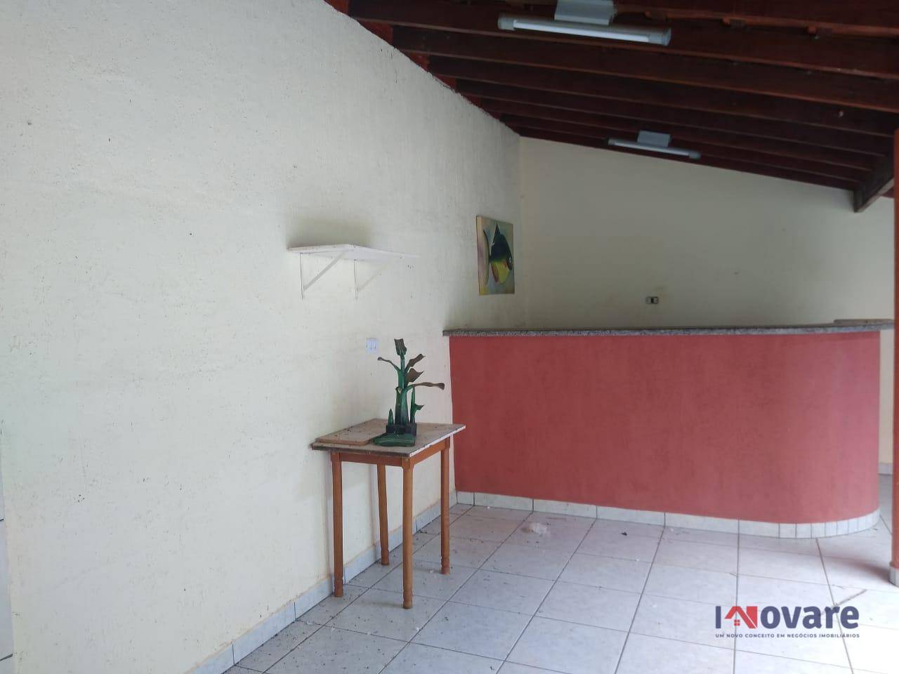 Casa à venda com 3 quartos, 180m² - Foto 4