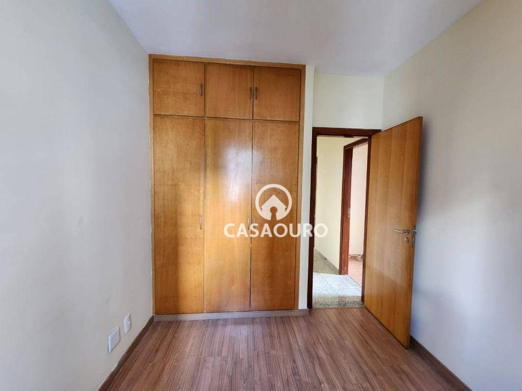 Apartamento à venda com 2 quartos, 72m² - Foto 11