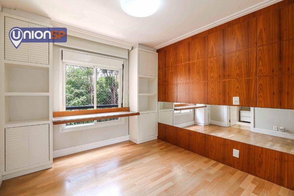 Apartamento à venda com 3 quartos, 300m² - Foto 15