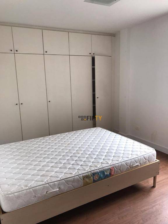 Apartamento para alugar com 3 quartos, 102m² - Foto 16