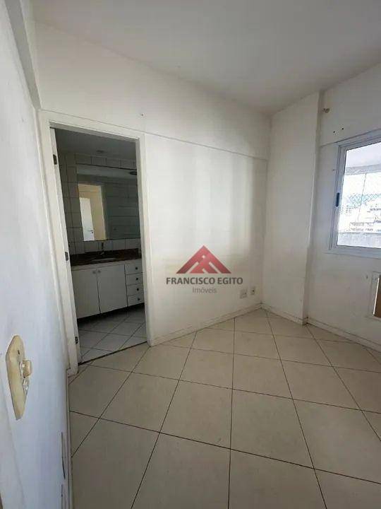 Apartamento à venda com 2 quartos, 80m² - Foto 5