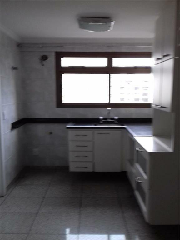 Apartamento à venda com 3 quartos, 106m² - Foto 9