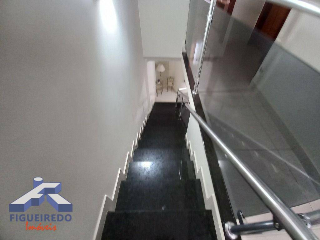 Casa para alugar com 3 quartos, 183m² - Foto 24