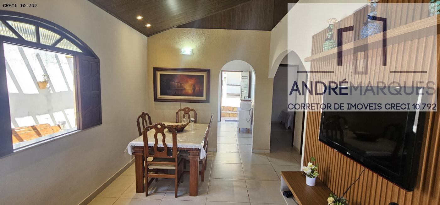 Casa à venda com 5 quartos, 250m² - Foto 12