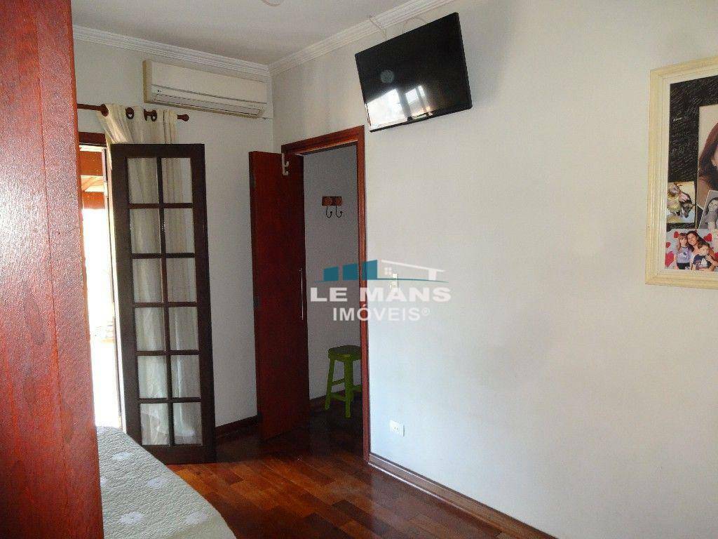 Casa à venda com 3 quartos, 213m² - Foto 39