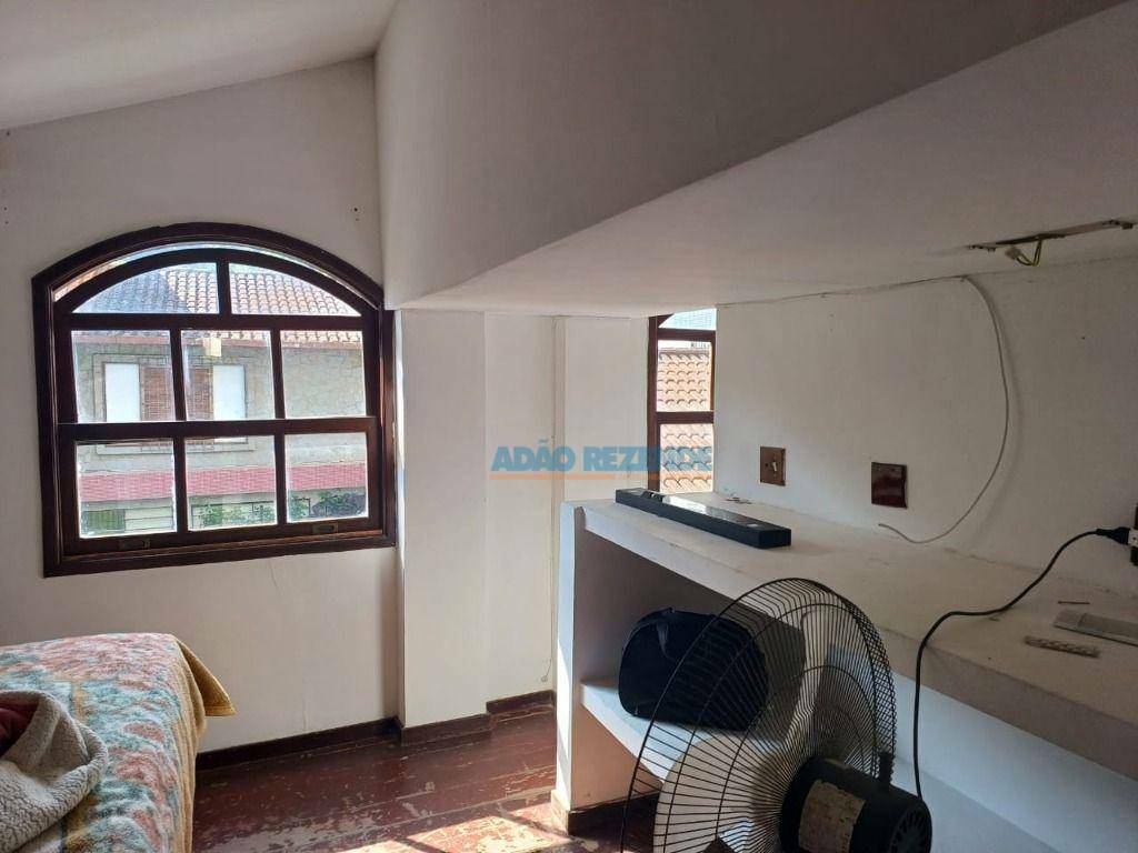 Casa à venda com 5 quartos, 265m² - Foto 5