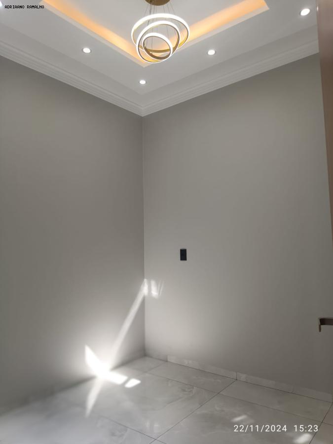 Casa à venda com 3 quartos, 120m² - Foto 19