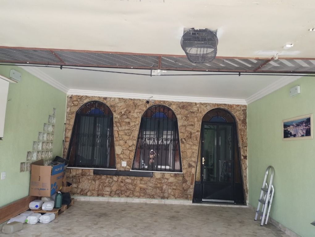 Sobrado à venda com 3 quartos, 220m² - Foto 4