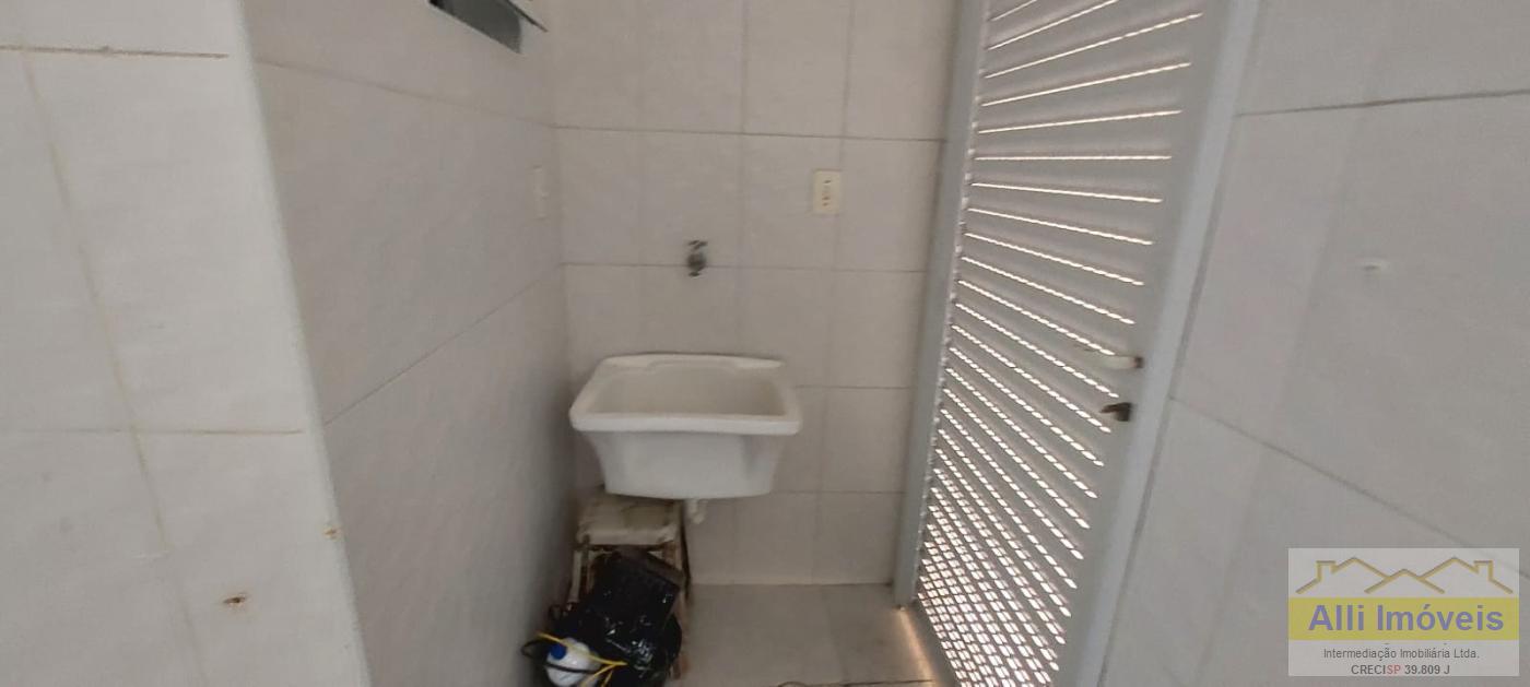 Sobrado à venda com 2 quartos, 65m² - Foto 4