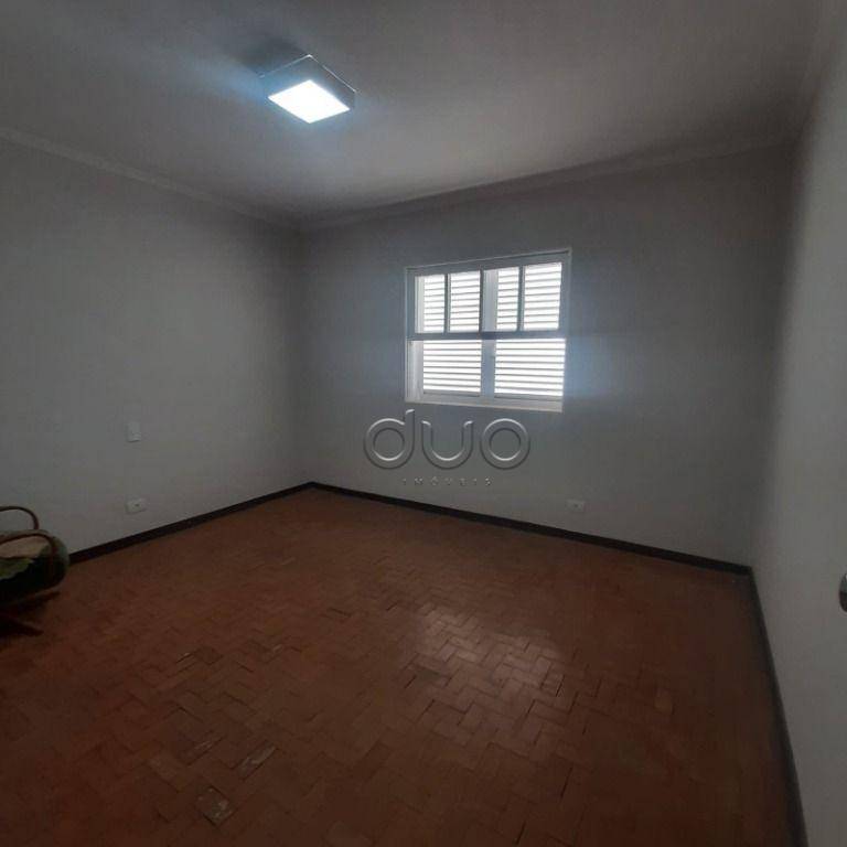 Casa para alugar com 3 quartos, 178m² - Foto 14