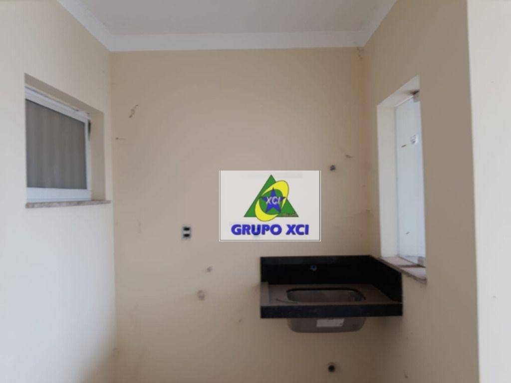Casa à venda com 4 quartos, 130m² - Foto 10