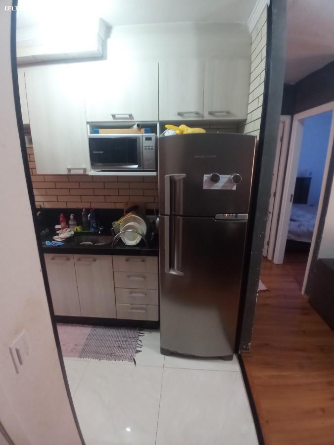 Apartamento à venda com 2 quartos, 40m² - Foto 3