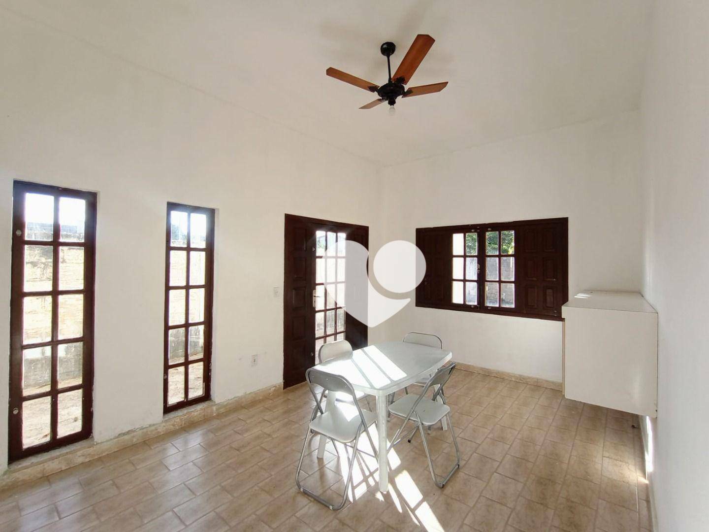 Casa para alugar com 6 quartos, 436m² - Foto 26