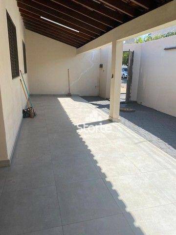 Casa à venda com 3 quartos, 236m² - Foto 9