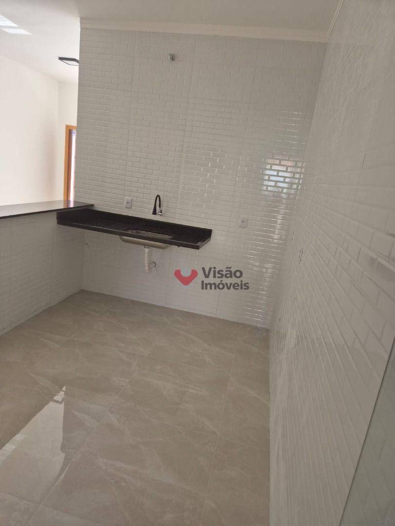 Casa à venda com 2 quartos, 72m² - Foto 6